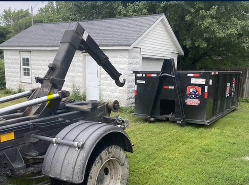 mid-dumpster-garage.png